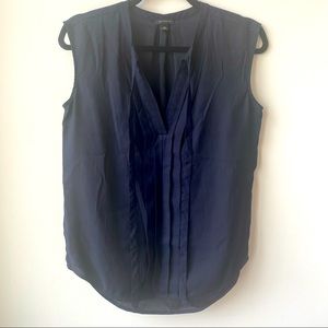 Ann Taylor Sleeveless Navy Blouse, Size XS